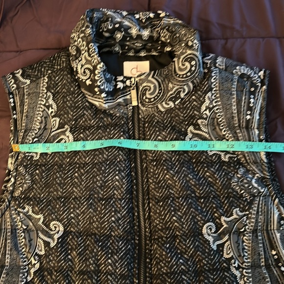 CB Established 1962.. Womens Puffer Vest Paisley Handkerchief print - Picture 11 of 16
